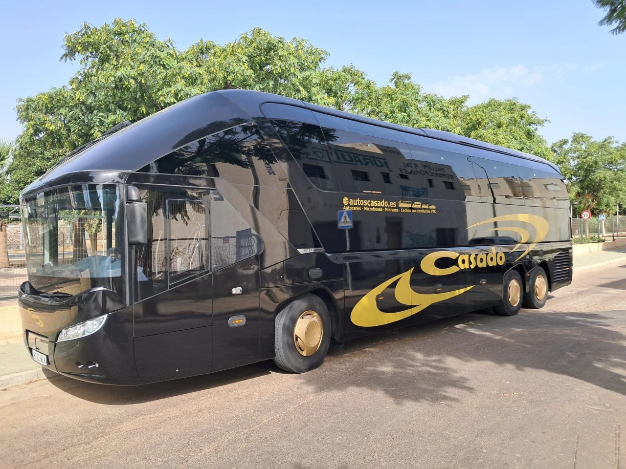 Autobuses en Málaga: rutas y soluciones para empresas, hoteles y agencias